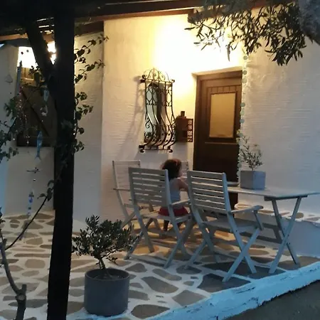 Holiday home Aurelia- The Moon Jelly- η μέδουσα του φεγγαριού Naxos City